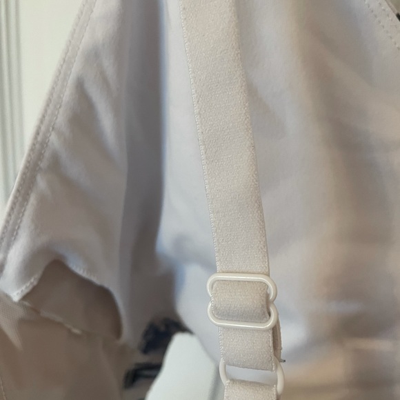 Fabletics Low Impact Sports Lounge Bra/Bralette - Picture 5 of 6